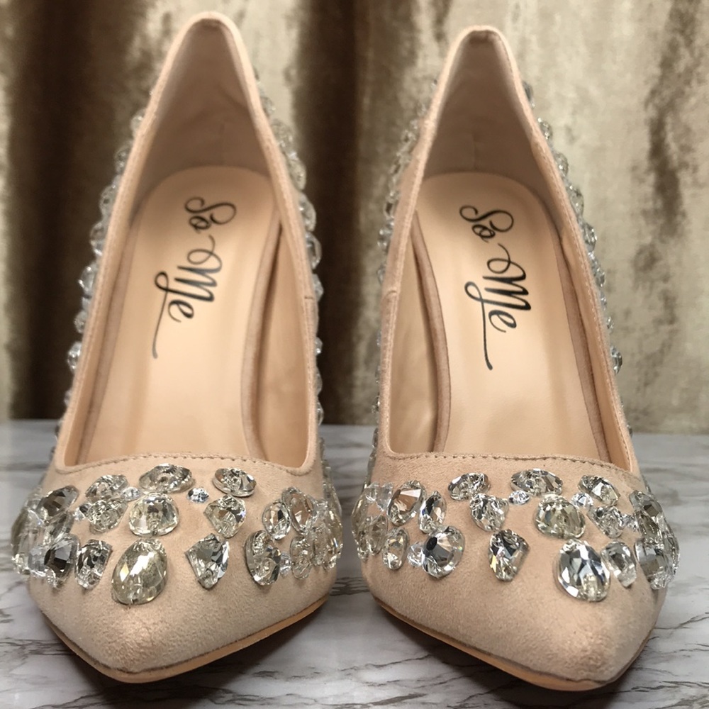 Nude tan bling rhinestone pumps heels stiletto size 9
